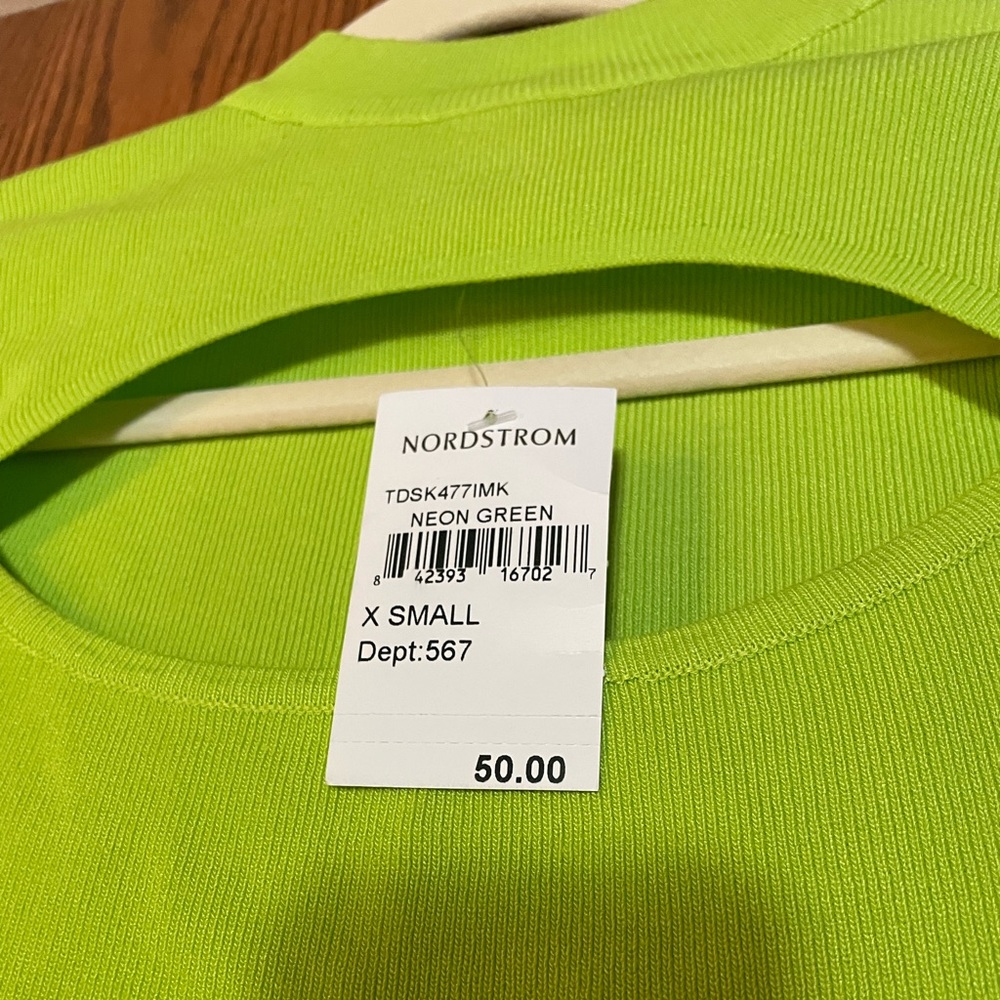 4SI3NNA Neon Green Long Sleeve Bodysuit Cut Out - Picture 6 of 6